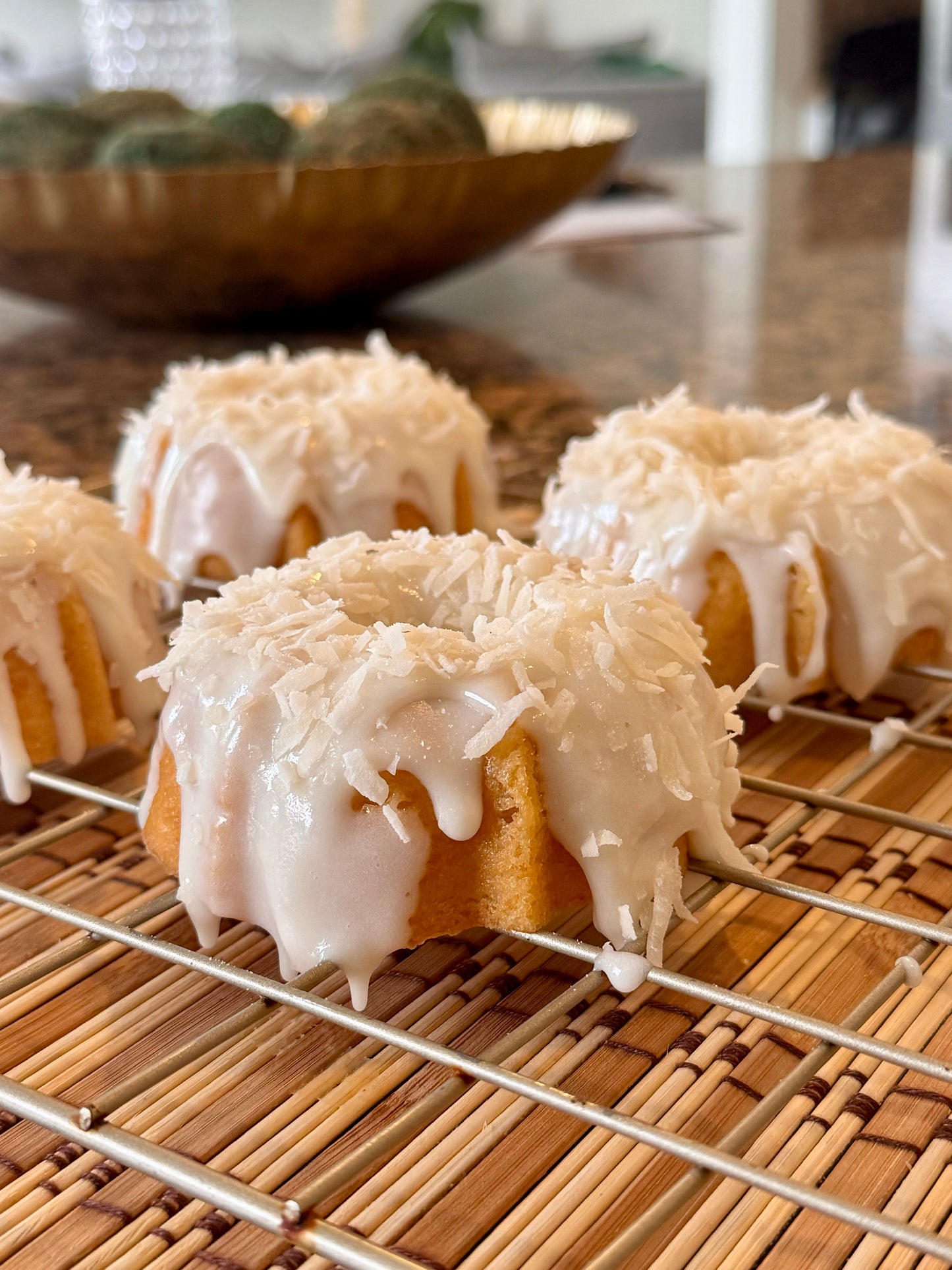 3 Mini Bundt Pound Cakes